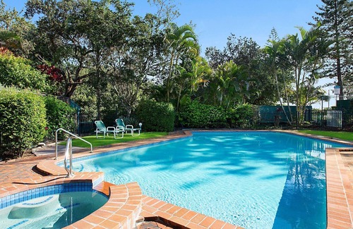 Bilinga Apartment | San Chelsea 8 - North Kirra/Bilinga Beachfront Gem – Luxury Ensuite – Linen Provided!