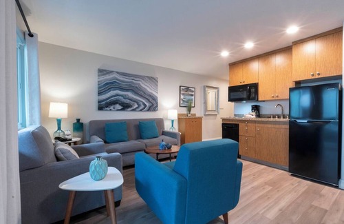 San Clemente Hotel | San Clemente Paradise Found! Private Patio, Kitchenette, Pool!