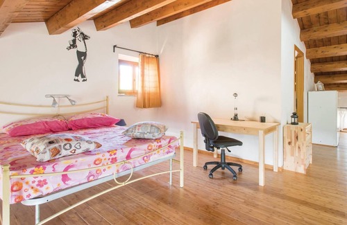 Cerasa Apartment | San Costanzo with its hamlet of Cerasa is a small village on the hills above Fano, immersed in the b