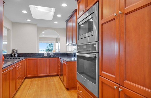 Loma Portal House | San Diego 2BD with Downtown Views, Deck & BBQ!