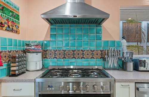 Bay Park House | San Diego, Bay Park, Mission Bay, Seaworld Beach Escape near beaches and Airport