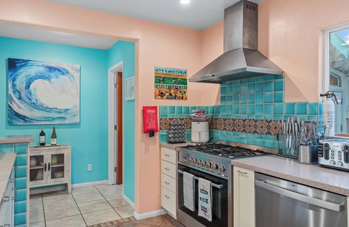 Bay Park House | San Diego, Bay Park, Mission Bay, Seaworld Beach Escape near beaches and Airport