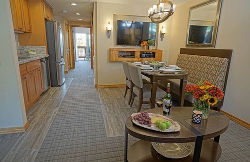 Lawrence Welk Resort Village Apartment | San Diego Luxury Suites 1Bedroom - Near Legoland Beach Wildpark, 5 Star Resort!