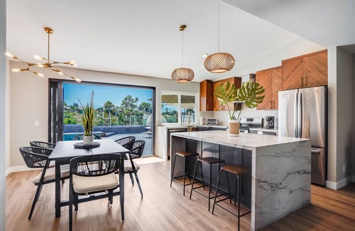 San Carlos House | San Diego Modern Coastal View with Pool and Hot Tub