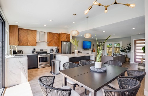 San Carlos House | San Diego Modern Coastal View with Pool and Hot Tub