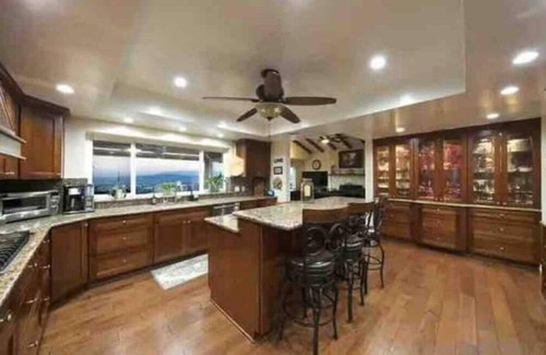 Fletcher Hills House | San Diego Paradise: Scenic Views, Pool & Spa, Private
