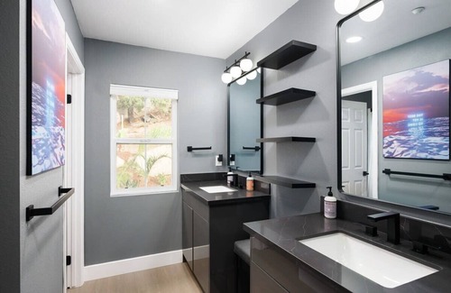 Crest House | San Diego's Secluded Sanctuary (Endless Amenities)