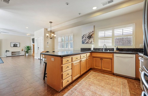 Central Escondido House | *San Diego Safari Park Haus* Game Room* Pool Table
