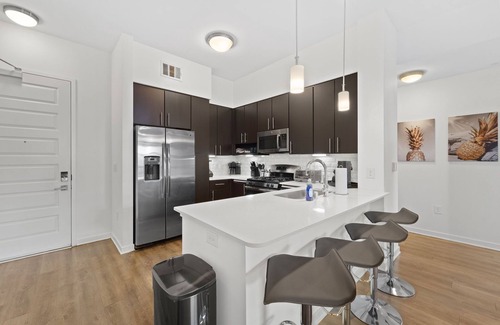 University Heights Apartment | San Diego Stay, Pool, Gym, Near Zoo, Petco Park & SeaWorld