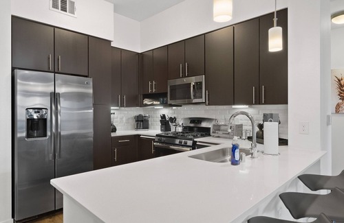 University Heights Apartment | San Diego Stay, Pool, Gym, Near Zoo, Petco Park & SeaWorld