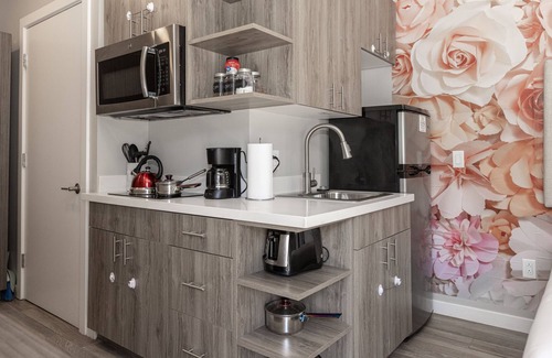 Old Town House | San Diego Staycation 🏠 WiFi + Cable TV - Discounts For Longer Stays