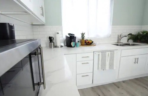 Stockton House | San Diego Urban Oasis. Spacious & best location.