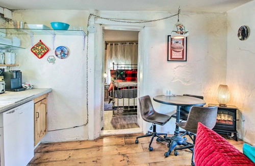 San Fidel Cabin | San Fidel Escape on Route 66: Patio w/ Views!