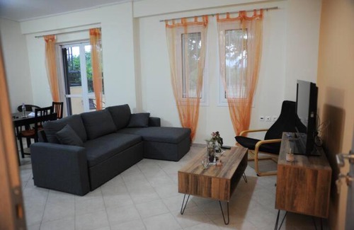Ayios Floros Apartment | SAN FLORAN