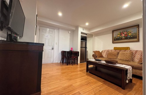 Outer Mission Apartment | San Francisco Cozy 2-bedroom w/Parking near BART
