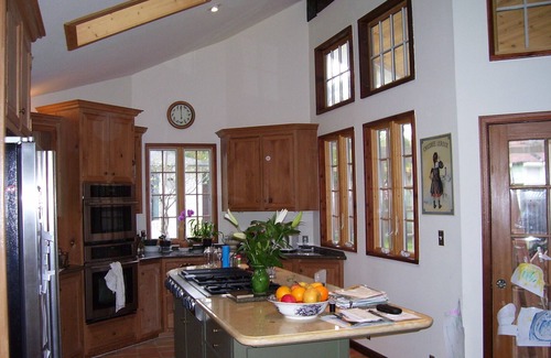 San Bruno House | San Francisco Suburb French farmhouse - great location