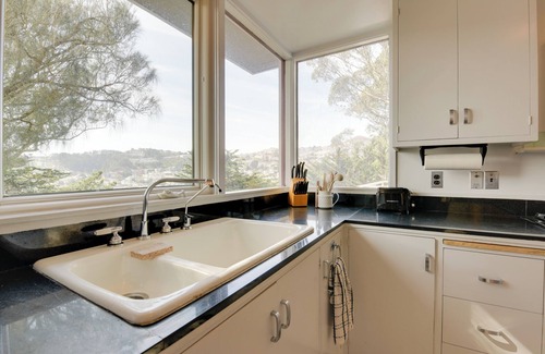 Dolores Heights House | San Francisco Townhome ~ 2 Mi to Downtown!