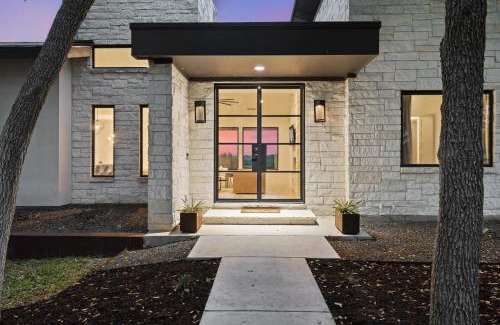 Liberty Hill House | San Gabriel Sangria Views Pool River on 2 Acres