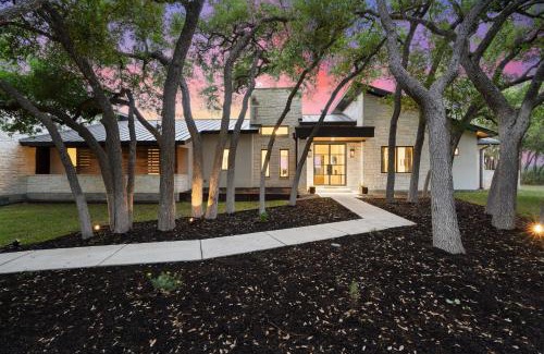 Liberty Hill House | San Gabriel Sangria Views Pool River on 2 Acres