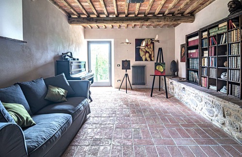 Montorsaio Villa | San Galgano Estate