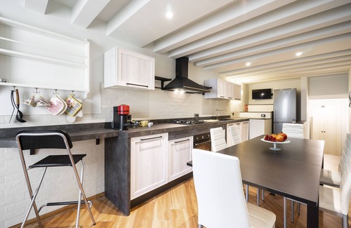 San Lorenzo Apartment | San Gallo Superior - Three Bedroom Apartment, Sleeps 6