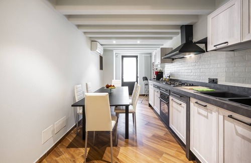 San Lorenzo Apartment | San Gallo Superior - Three Bedroom Apartment, Sleeps 6