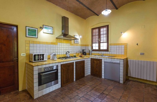San Gimignano Villa | San Gimignano villa with pool, 5 rooms en suite, A/C, wi-fi, panoramic view