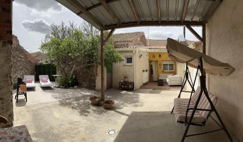 Miguelanez House | SAN ISIDRO
