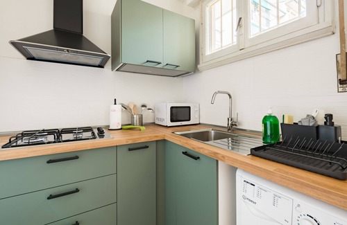 San Jacopino Apartment | San Jacopino Roomy Flat with Balconies x6