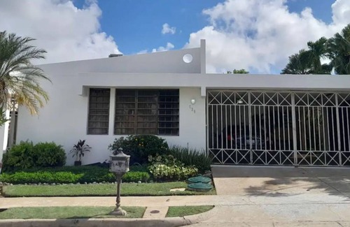 Cupey Villa | San Juan, Villa Mifany w/POOL, outdoor kitchen/BBQ, 15 mins from beaches