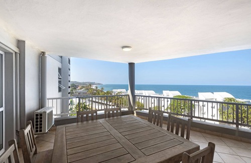 Shaka's Rock Apartment | San Marino 15 - Four Bedroom Apartment, Sleeps 8