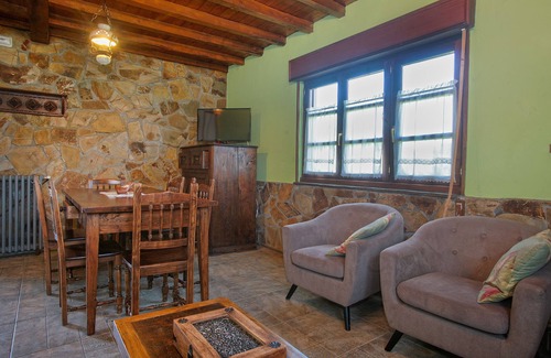 Valdes Cottage | San Martin Rural Apartments. Ramón de María House Climatized pool.