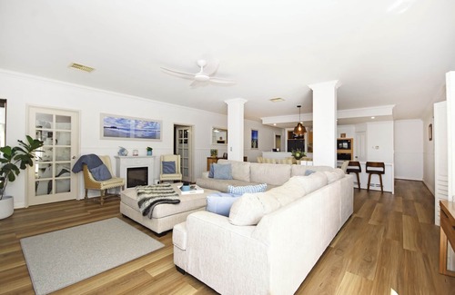 Clarkson House | San Remo Resort Stunning home with pool