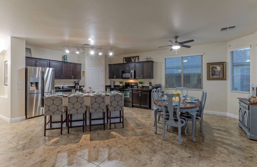 Circle Cross Ranch House | San Tan Valley: Ideal for Golfers/Hikers/Bikers, Pvt Htd POOL, Spa, Covered Patio, 2 Bikes