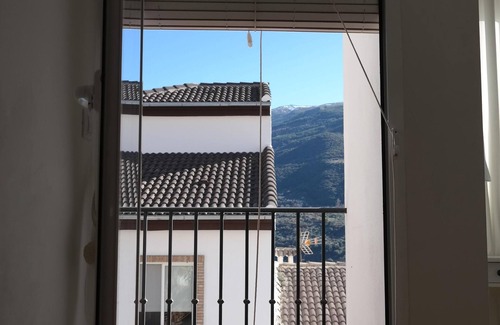 Guejar Sierra House | San Tomas House in Güejar Sierra