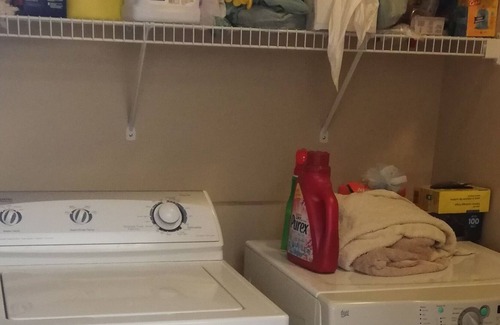 Northwest Calgary Bed & Breakfast | San Yin Homestay