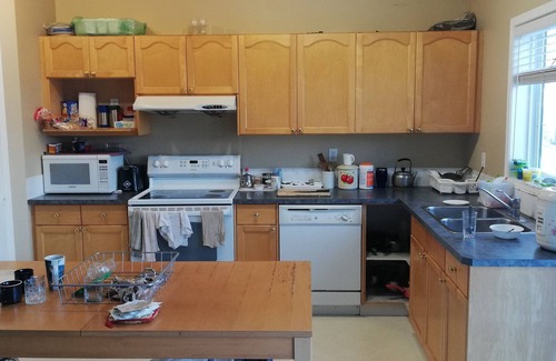 Northwest Calgary Bed & Breakfast | San Yin Homestay