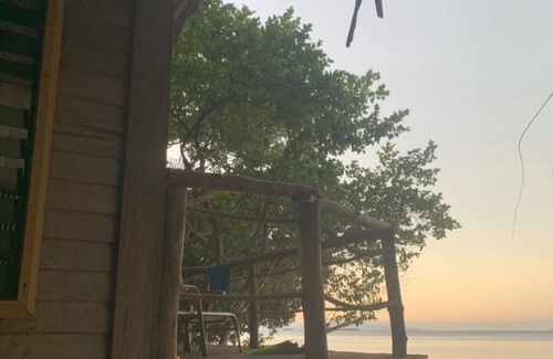 Mbambanga Island House | Sanbis Resort private bungalows