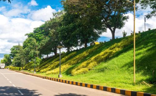 Nedumbassery Apartment | Sancta Maria Lounge -cochin Airport