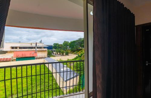 Nedumbassery Apartment | Sancta Maria Lounge -cochin Airport