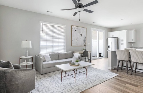 Madison Apartment | Sanctuary 1BD 5 - One Bedroom Apartment, Sleeps 2