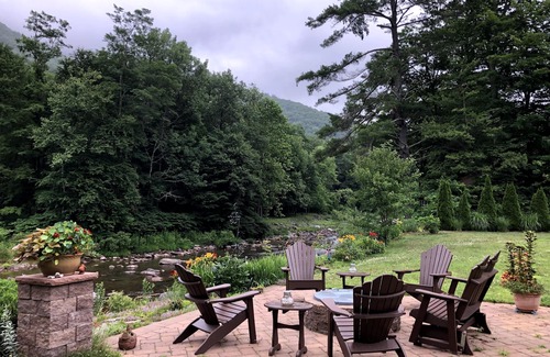 Phoenicia House | Sanctuary by the Stream