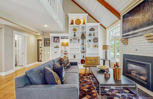 East Falmouth House | Sanctuary In The Woods