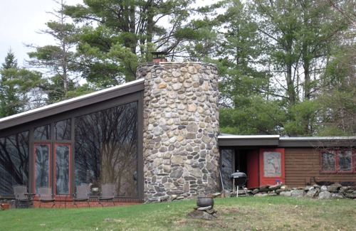 Bradford House | SANCTUARY IN VERMONT - Perfect for Isolation - Magical Mountain Setting