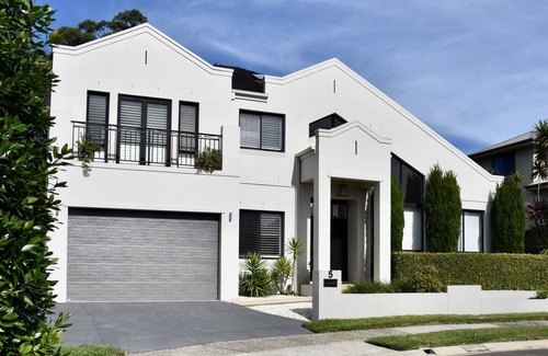 Seaforth House | Sanctuary near from Beaches, Manly and Sydney City