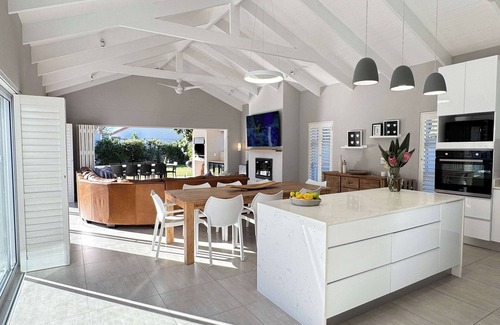 Plettenberg Bay Villa | Sanctuary Sands Villa - 5BD, Pool, Near Beach