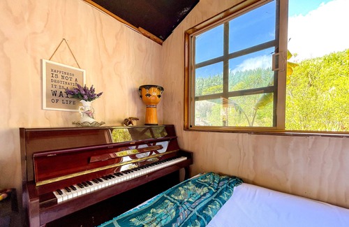 Matapouri Cabin | Sanctuary Springs - Sandy Bay Retreat