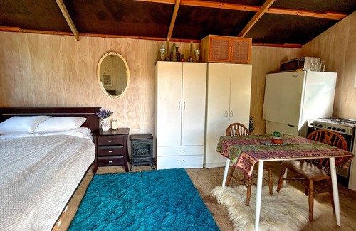Matapouri Cabin | Sanctuary Springs - Sandy Bay Retreat
