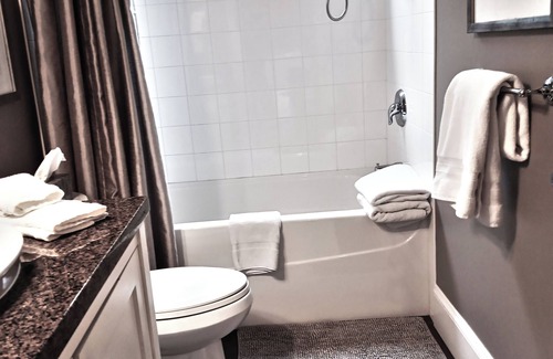 White Rock Bed & Breakfast | Sand and Salt Bed & Breakfast
