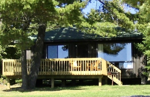 Carling Cottage | Sand Bay: 2-Bedroom Cottage #2